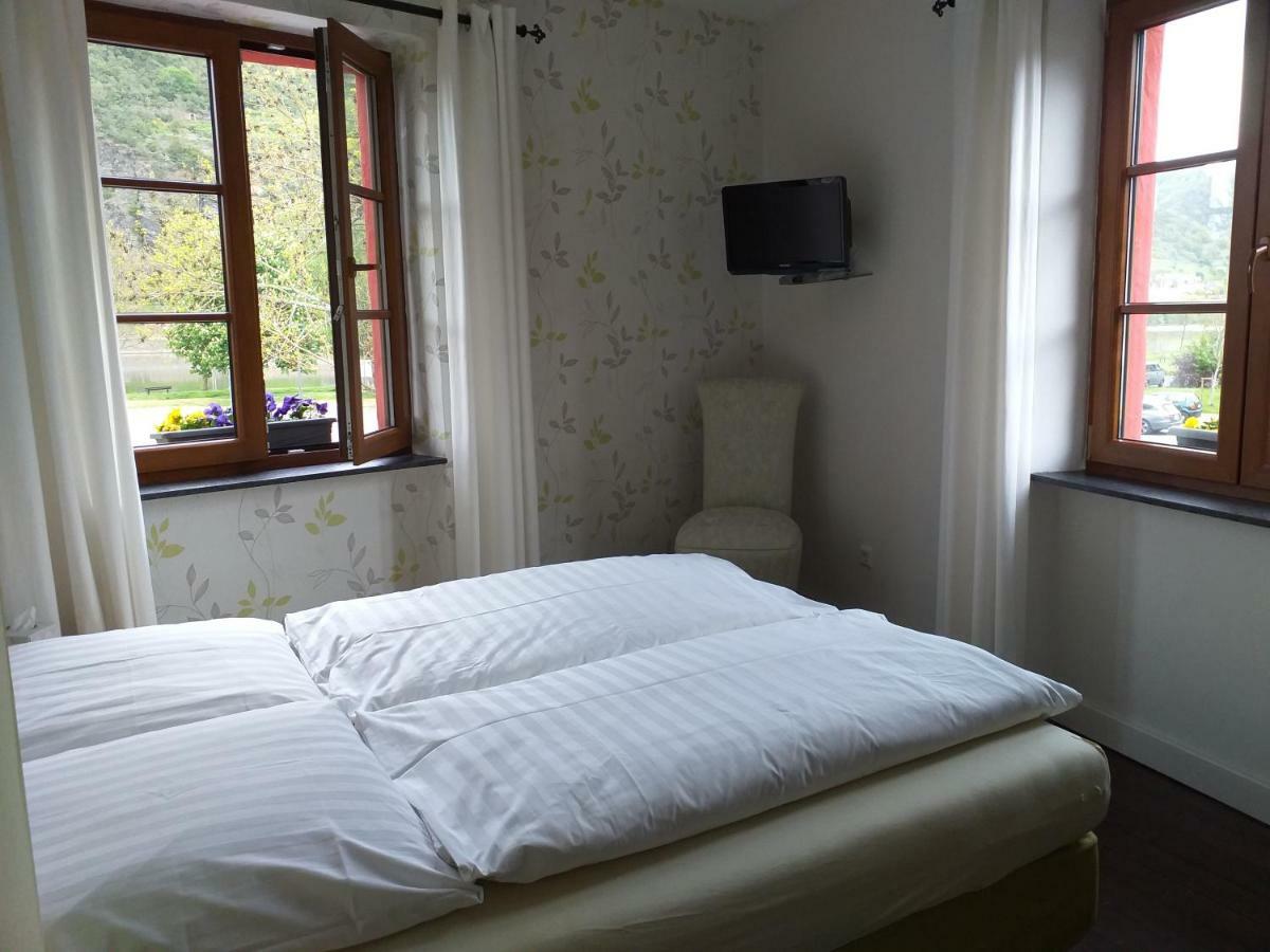Vakantiehuis "Het Rode Huis" Treis-Karden Eksteriør bilde
